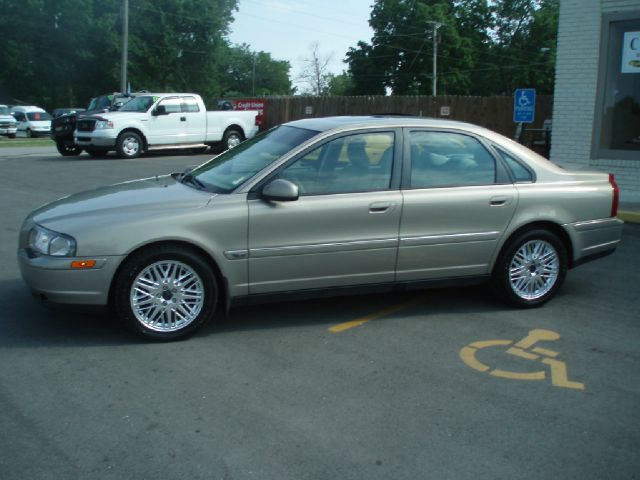 2002 Volvo S80 4X4 - ONE Owner