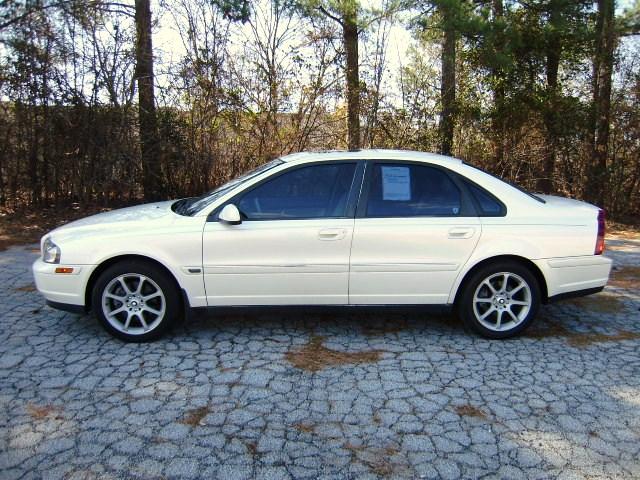 2003 Volvo S80 4X4 - ONE Owner