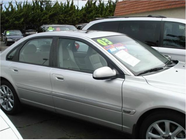 2003 Volvo S80 LE 4x4 SUV