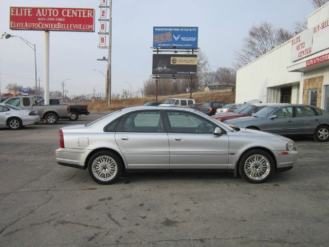 2003 Volvo S80 4X4 - ONE Owner