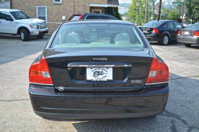2004 Volvo S80 4X4 - ONE Owner