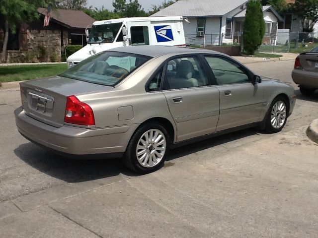 2004 Volvo S80 4X4 - ONE Owner