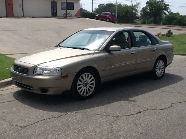 2004 Volvo S80 4X4 - ONE Owner