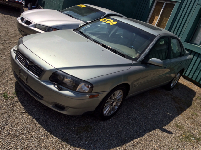 2004 Volvo S80 LE 4x4 SUV