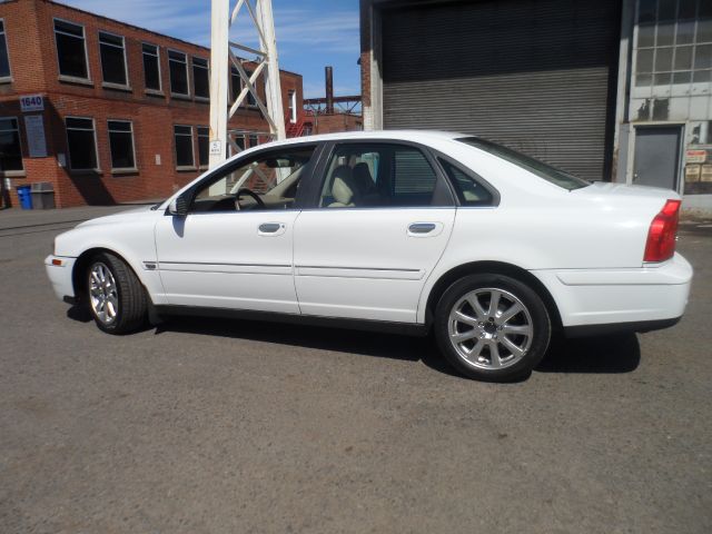 2004 Volvo S80 Sport 4x4 SUV