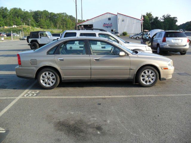 2004 Volvo S80 4WD 4dr Sport