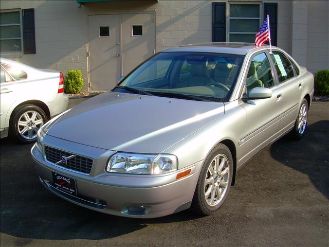2005 Volvo S80 4X4 ED. Bauer EL