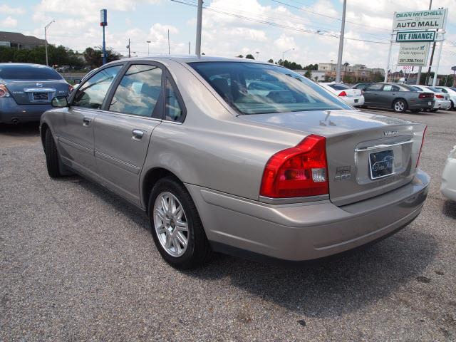 2005 Volvo S80 4WD 4dr Sport