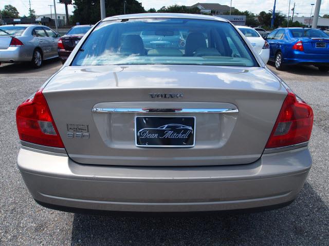 2005 Volvo S80 4WD 4dr Sport