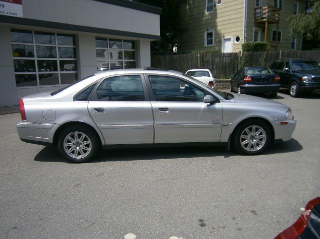 2005 Volvo S80 Sport 4x4 SUV