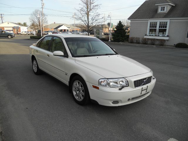 2005 Volvo S80 Sport 4x4 SUV