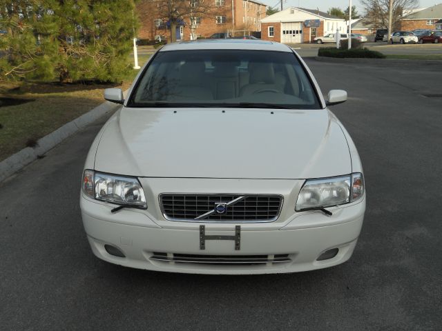 2005 Volvo S80 Sport 4x4 SUV