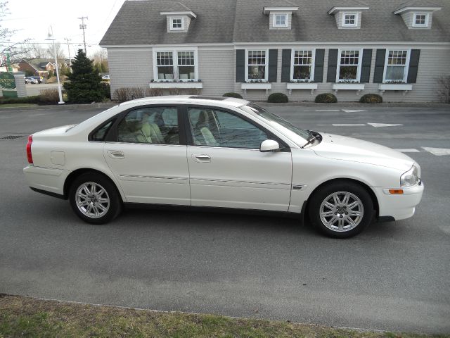 2005 Volvo S80 Sport 4x4 SUV