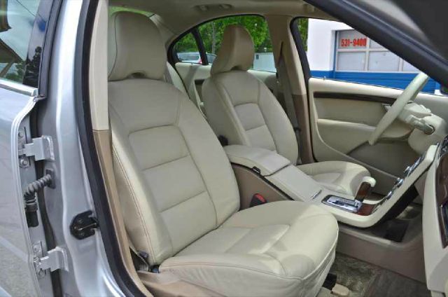 2007 Volvo S80 LTZ (gladbrook)