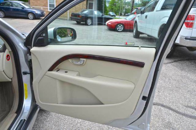 2007 Volvo S80 LTZ (gladbrook)