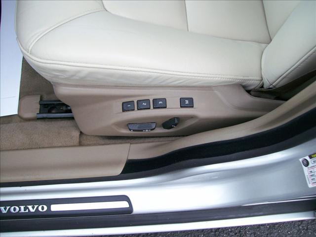 2008 Volvo S80 Unknown