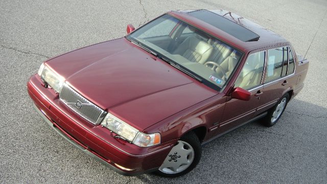1997 Volvo S90 Base