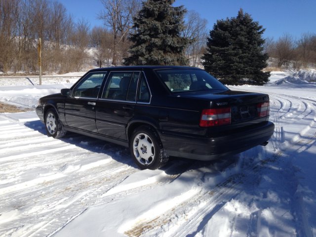 1998 Volvo S90 Base