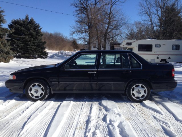 1998 Volvo S90 Base