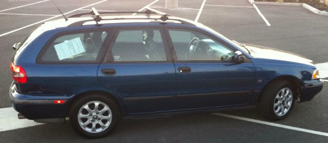 2000 Volvo V40 Unknown