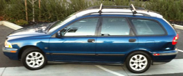 2000 Volvo V40 Unknown