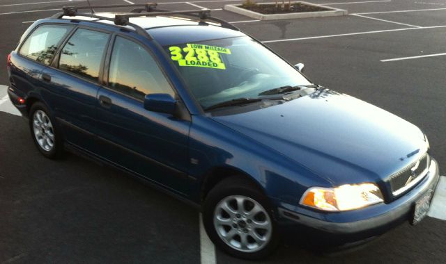 2000 Volvo V40 Unknown