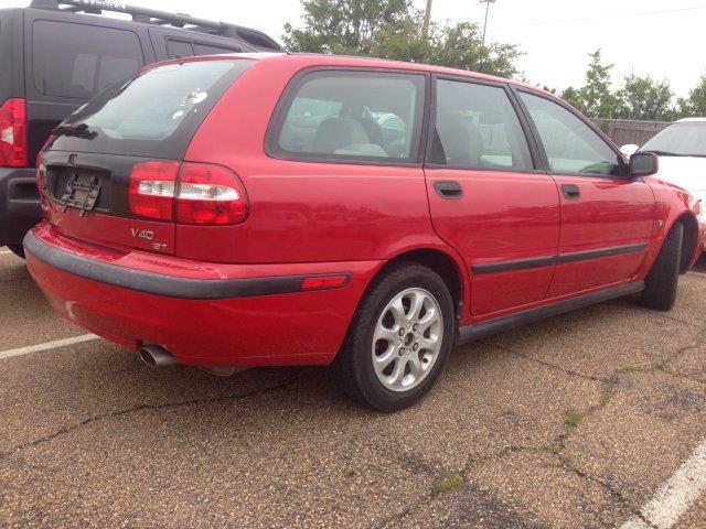 2001 Volvo V40 Unknown