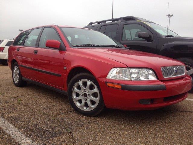 2001 Volvo V40 Unknown