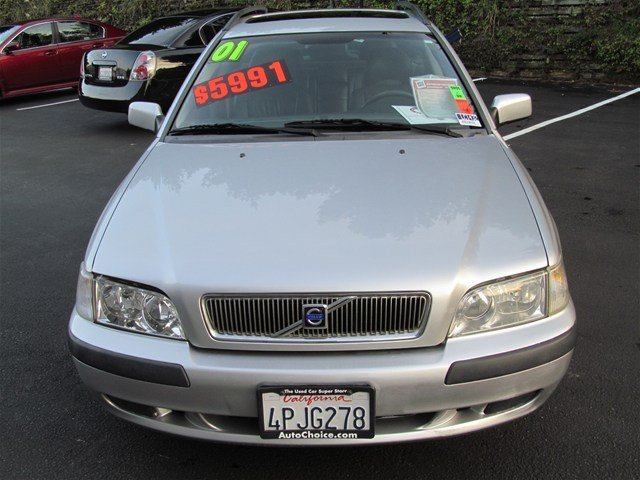 2001 Volvo V40 Unknown