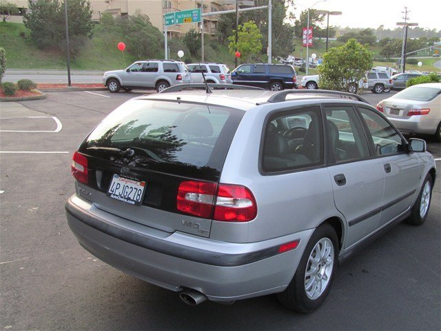 2001 Volvo V40 Unknown