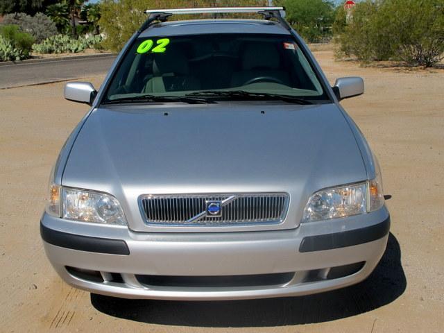 2002 Volvo V40 530i - 5 YR Warranty Included