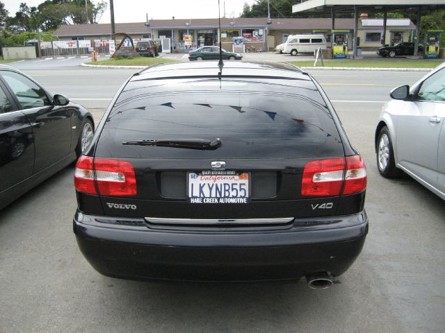 2003 Volvo V40 8