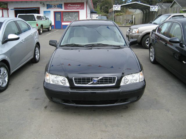 2003 Volvo V40 8