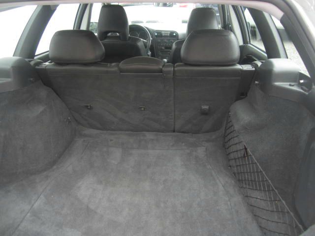 2004 Volvo V40 Loaded Up