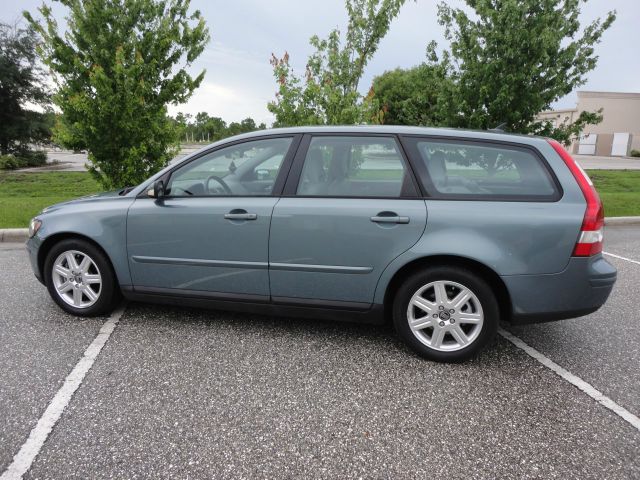 2005 Volvo V50 4X4 ED. Bauer EL