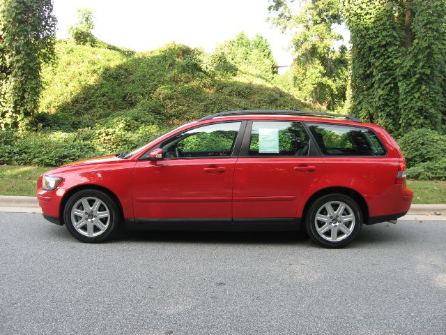 2005 Volvo V50 4X4 ED. Bauer EL