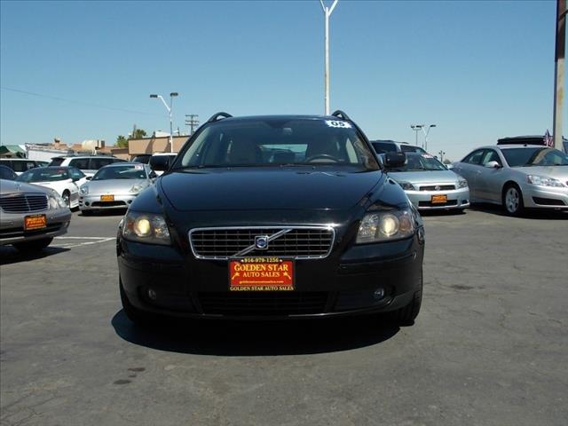 2005 Volvo V50 2WD Crew Cab SWB FFV