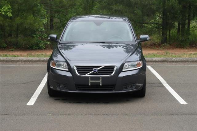 2010 Volvo V50 XLT REG CAB 4X4