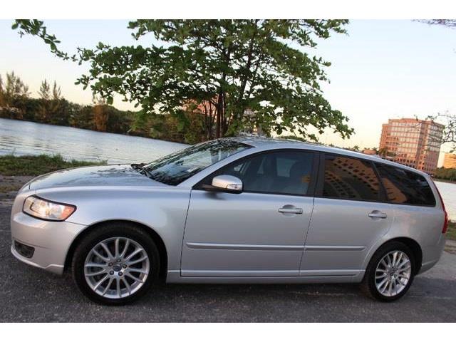 2011 Volvo V50 V6 AWD SUV