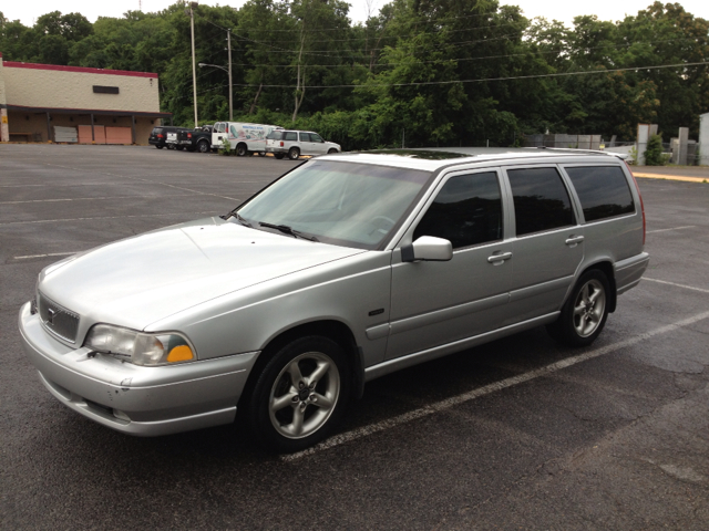 1998 Volvo V70 EX - DUAL Power Doors