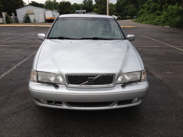 1998 Volvo V70 EX - DUAL Power Doors