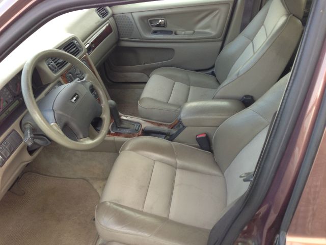 1998 Volvo V70 EX - DUAL Power Doors