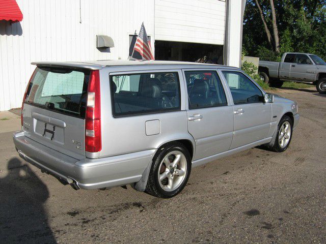 1998 Volvo V70 EX - DUAL Power Doors