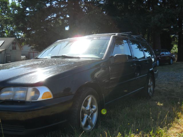 1998 Volvo V70 EX - DUAL Power Doors
