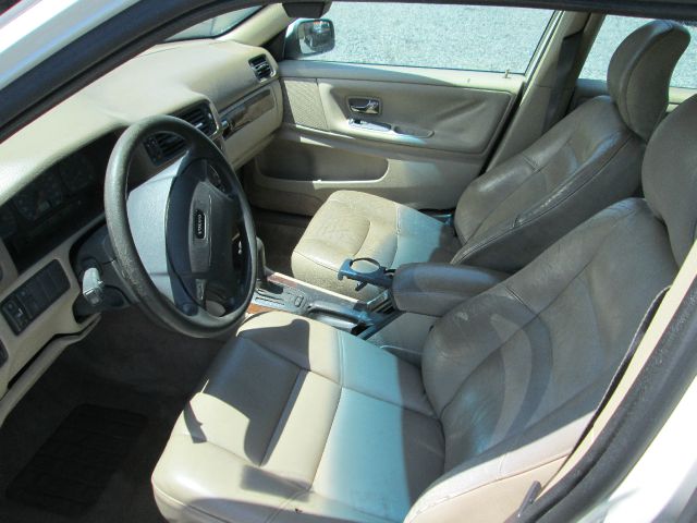 1998 Volvo V70 EX - DUAL Power Doors
