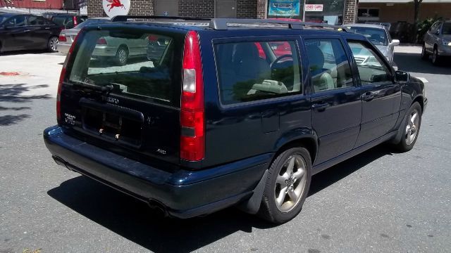 1998 Volvo V70 EX - DUAL Power Doors