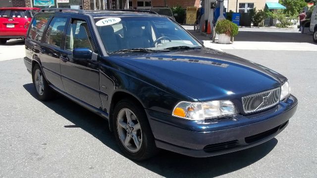 1998 Volvo V70 EX - DUAL Power Doors