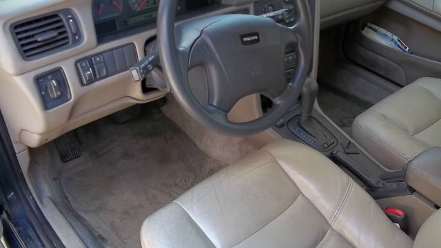 1998 Volvo V70 EX - DUAL Power Doors
