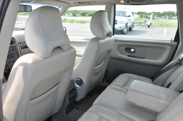 1999 Volvo V70 EX - DUAL Power Doors