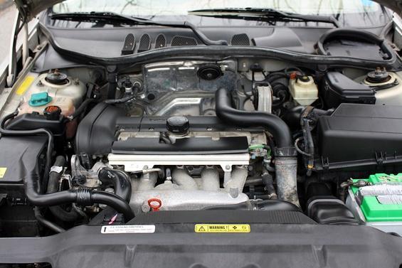 2000 Volvo V70 Unknown